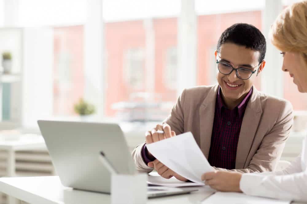 Ficha de Registro de Empregado: entenda o que é e sua importância